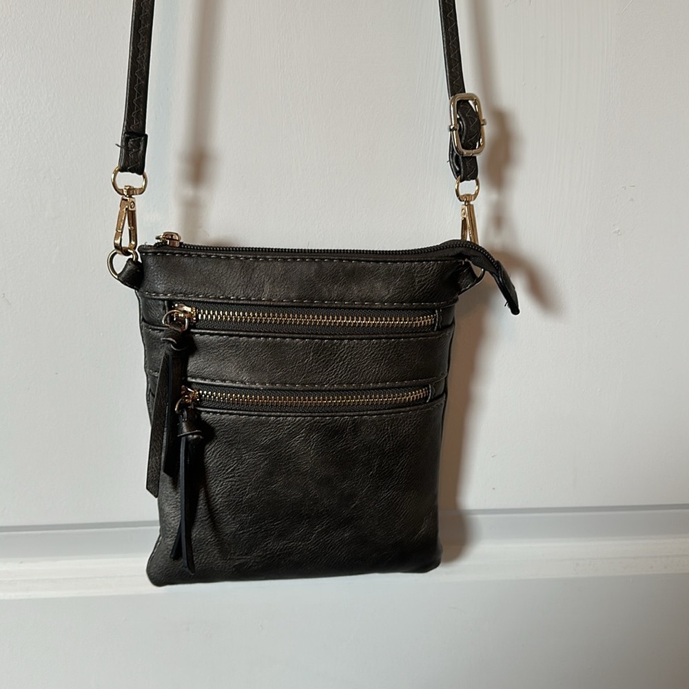 Isabelle Small Functional Multi Pocket Crossbody … - image 4